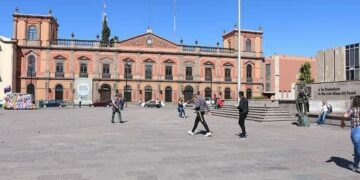 Habrá cierres viales en calles aledañas a Plaza de Fundadores a partir de las 6 pm