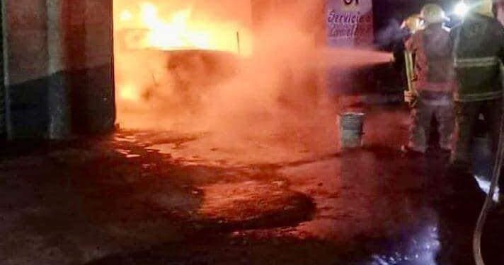 VIDEO: Mueren 7 en incendio provocado por Grupo Criminal en Central de Abastos de Toluca