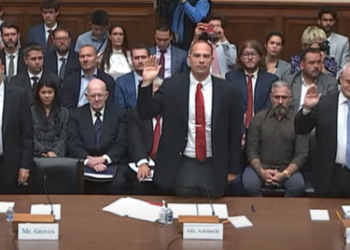 VIDEO: Tres militares testificaron ayer bajo juramento que EEUU oculta OVNIs. Esto es lo que sabemos