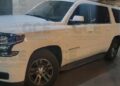 Rescatan a 13 migrantes que viajaban ocultos en una camioneta en SLP