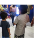 Abandonan a 2 hermanitos en cine de Cancún; mamá fue al baño pero ya no volvió