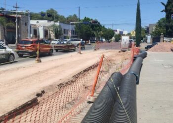 Interapas resuelve colapso en avenida Venustiano Carranza, beneficiando a 300 personas en la Colonia Jardín