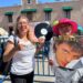 Soledenses reciben boletos gratis para el concierto de Luis Miguel