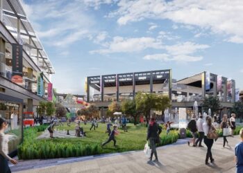 Acude Ricardo Gallardo a inauguración de Centro Comercial The Park