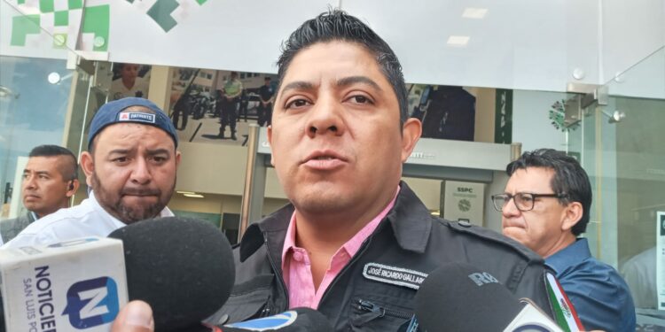 Ricardo Gallardo descarta cambiar de fecha la Fenapo