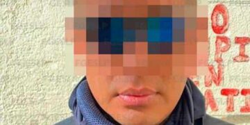 A policía se le escapa un tiro y mata a detenido