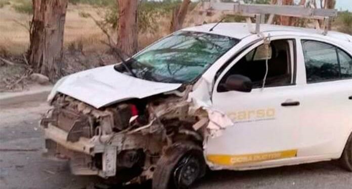 Chocan y abandonan un auto en el camino a Santa Rita