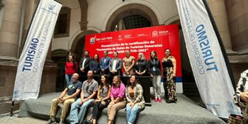 Presentan Diplomado de Guía de Turistas en la capital
