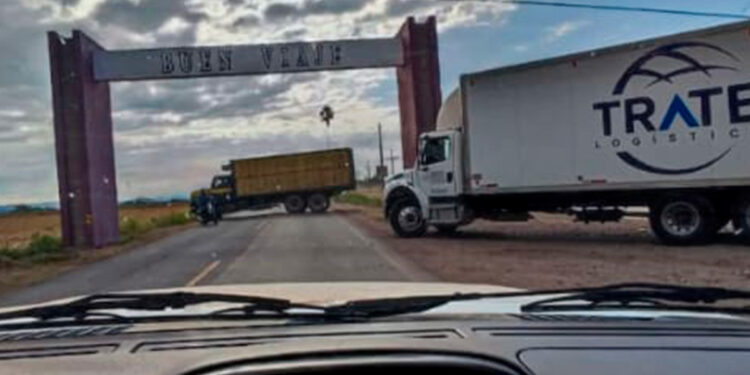 Sinaloa: Reportan, al menos, 5 bloqueos de carreteras