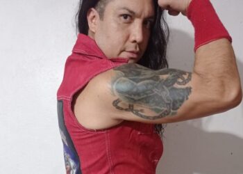 Rocky Casas se presenta en la Arena Rayos de Plata