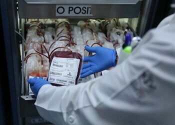 Sin bolsas para hacer transfusiones en el ISSSTE; “es imposible donar”, denuncian