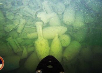 Descubren un barco mercante romano del siglo II a. C en el fondo del mar en Italia