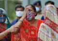 Indignante agresión a dos mujeres en la India; las obligaron a caminar desnudas por la calle