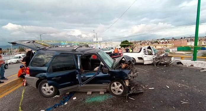 Un muerto y tres heridos, saldo de fuerte choque