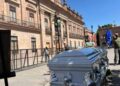 Niega Gallardo que mujer velada frente a Palacio de Gobierno fuera empleada estatal
