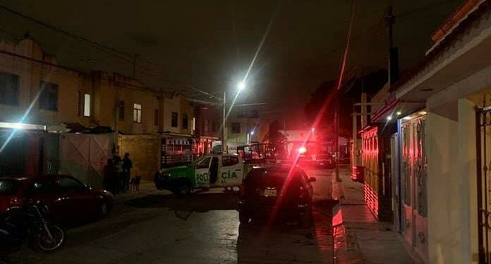 Asesinan con arma blanca a joven en la Lomita