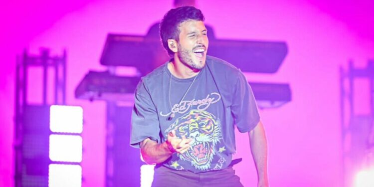 Sebastián Yatra enamoró a miles en la FENAPO