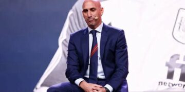 La FIFA suspende con carácter provisional a Rubiales “de toda actividad”