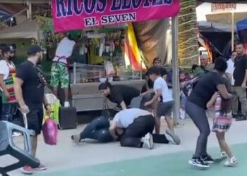 VIDEO: En redes comparten VIDEOS de pleitos en la Fenapo; exigen dar con responsables