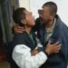 VIDEO: Por maltrato animal y video de beso a indigente, investigan a policías municipales de Charcas