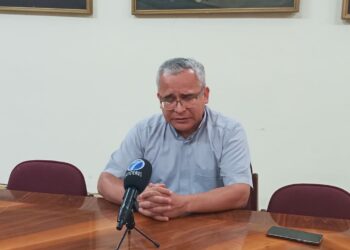 VIDEO: Iglesia Católica condenó agresión contra adolescentes por un luchador de aretes marciales