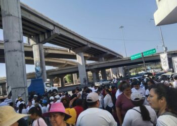 Alertan por manifestación desde distribuidor Juárez con destino a Palacio de Gobierno