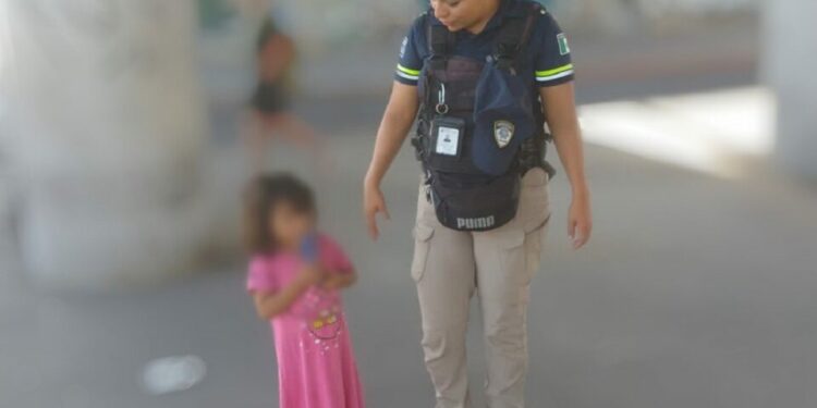 Detienen a sujeto por agredir a una menor de 3 años en vía pública
