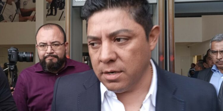 Gallardo denuncia corrupción en fideicomisos y prioriza obras para la población