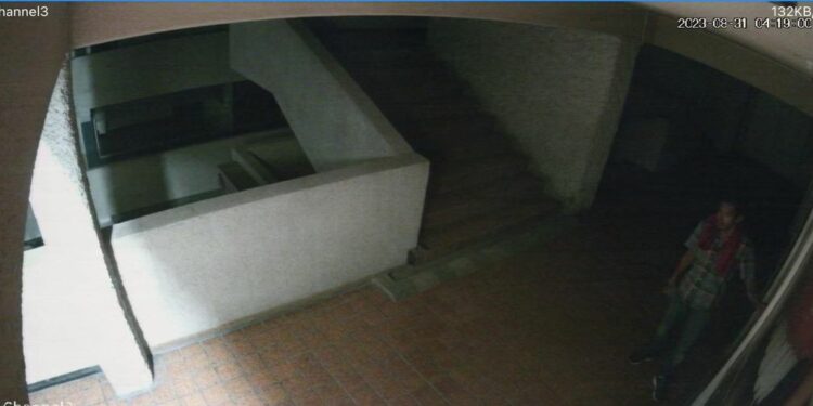 Denuncian intento de robo en consultorio de Plaza Las Américas en Carranza