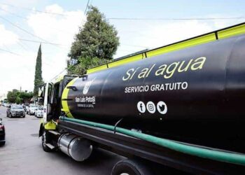 Detiene Interapas reparto de agua a casas en pipas
