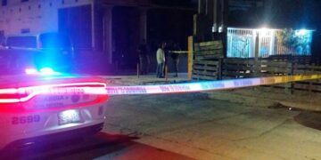 Ejecutan a dos jóvenes en “narco tienda”