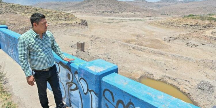Ricardo Gallardo busca gestionar acueducto de la presa del Peaje