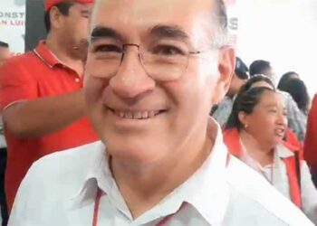 VIDEO: Abandona Galindo asamblea del PRI