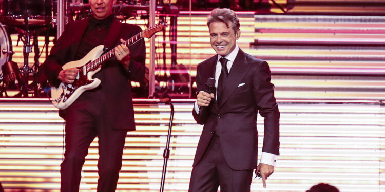3 excentricidades de Luis Miguel en el inicio de su gira en Argentina