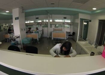 Nacen trillizos en el Hospital General de Zona número 1, familia reprocha mala atención