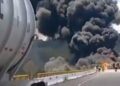 VIDEOS: Explota pipa con combustible en la supercarretera Durango-Mazatlán; difunden videos