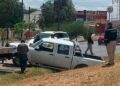 Vuelca camioneta en la 57, en la Zona Industrial