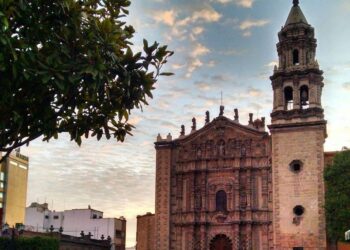 Lunes mayormente soleado en la capital potosina