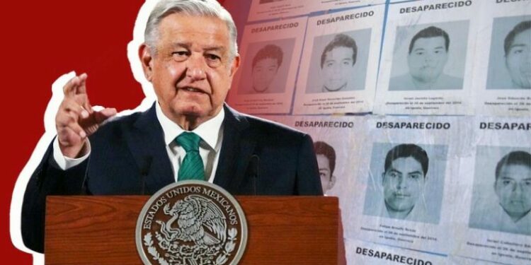 AMLO pide a quien tenga información de los 43, que la brinde y promete protección
