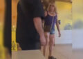 VIDEO: Padre impide a mujer trans entrar al baño donde estaba su hija… ‘¡Eres hombre!’