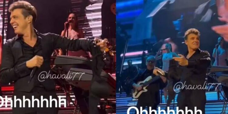 VIDEO: Arrojan prendas íntimas a Luis Miguel en pleno concierto y así reaccionó el cantante
