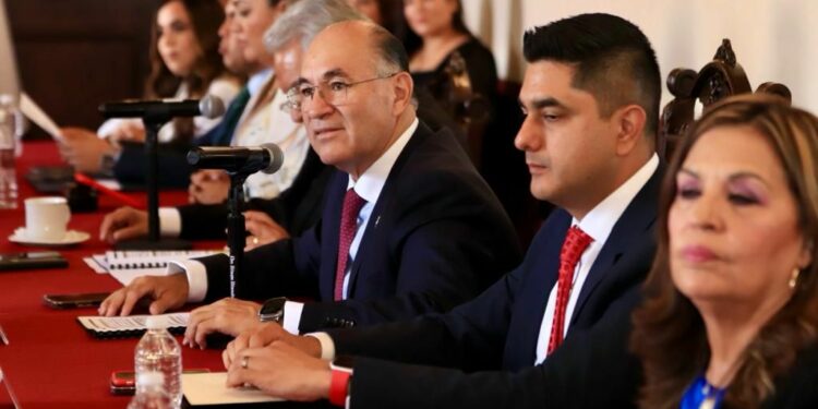 Enrique Galindo entregó su segundo informe de Gobierno a Cabildo