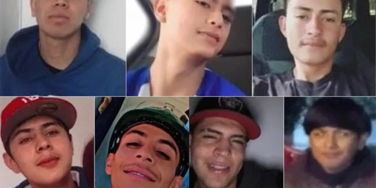 Entierran a 6 de los 7 jóvenes plagiados en Villanueva, Zacatecas; murieron por golpes en la cabeza
