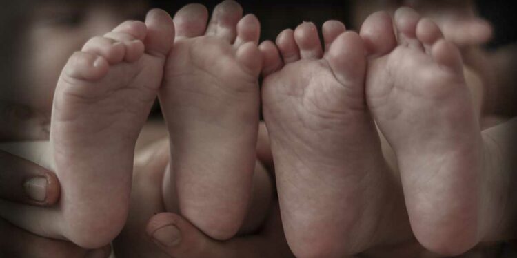 Denuncian robo de dos bebés recién nacidos en CDMX