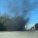 Arde basura y escombro en antigua tienda en Plaza Huastas