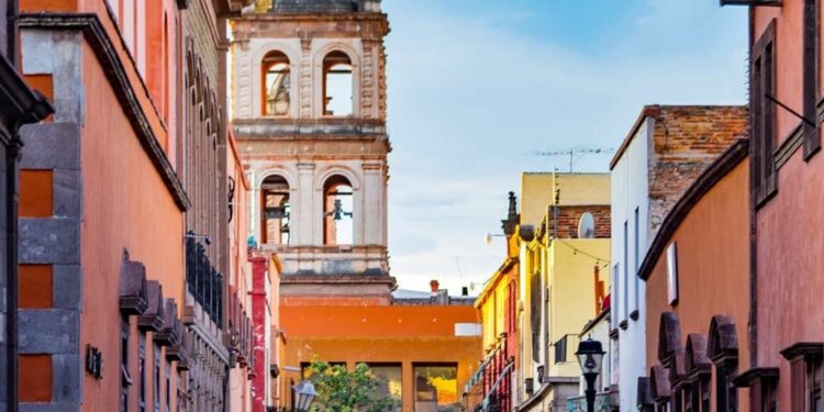 Domingo parcialmente nublado en San Luis Potosí