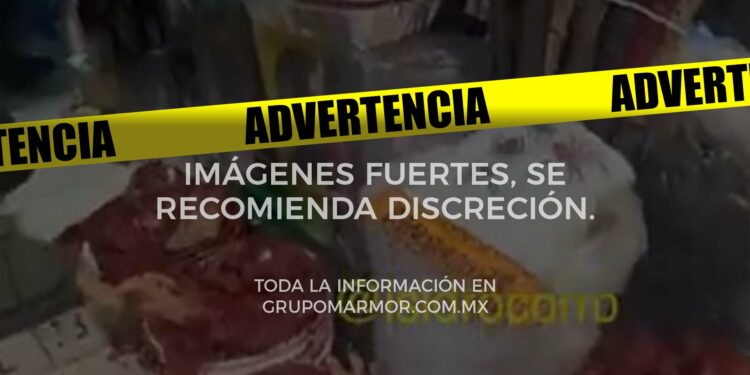 VIDEO: adornos de Halloween causan polémica en el Mercado Sonora, simulan cuerpos descuartizados