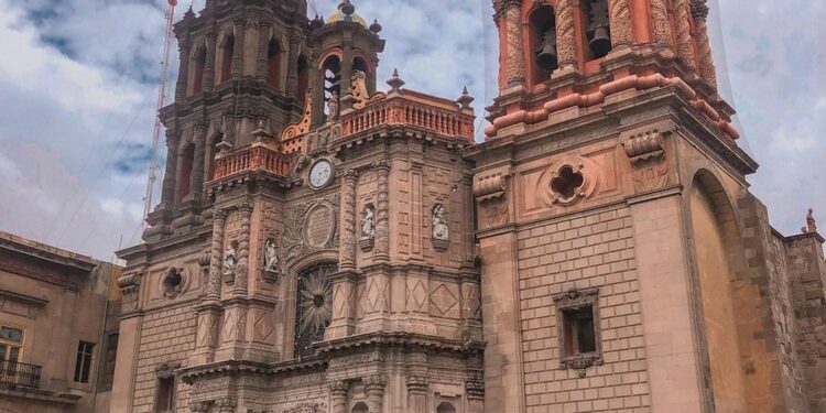 Viernes parcialmente nublado en San Luis Potosí