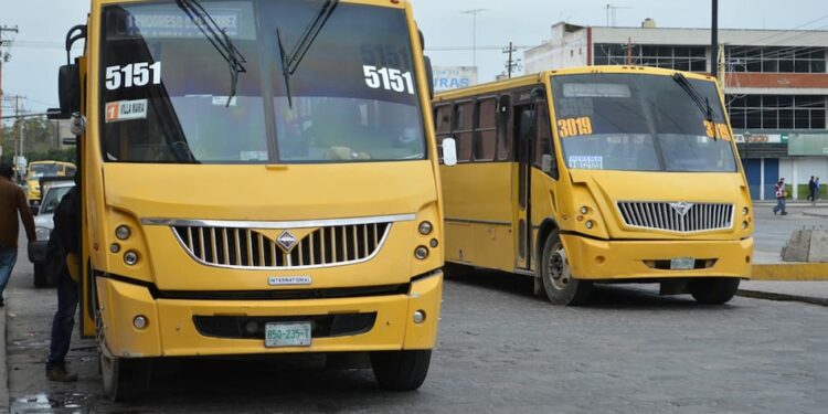 Reportan falta de operadores en rutas de transporte público