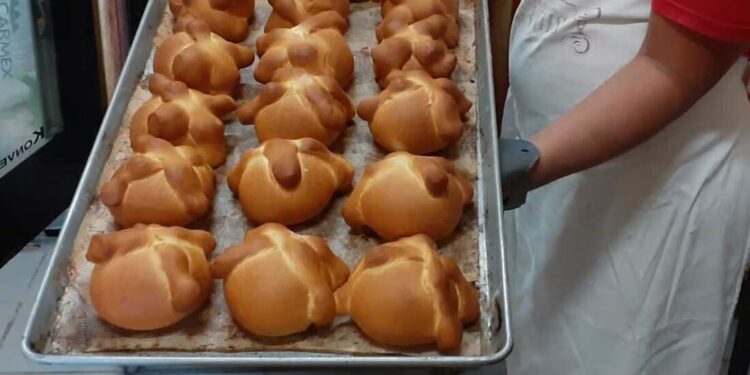 Pan de muerto, una delicia que comienza a venderse cada vez con más anticipación